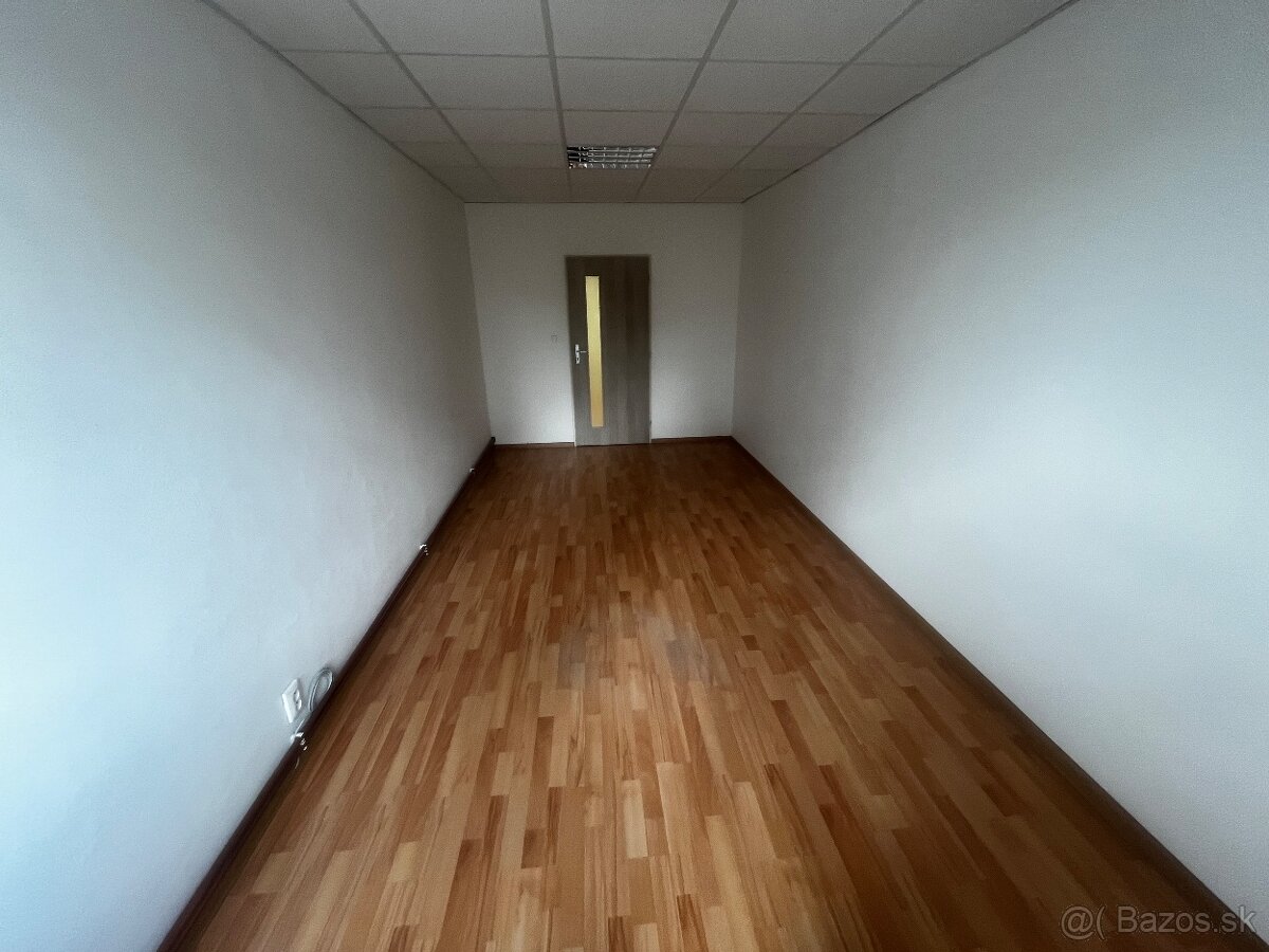 Prenájom kancelárie 46 m2 Trenčin - 3
