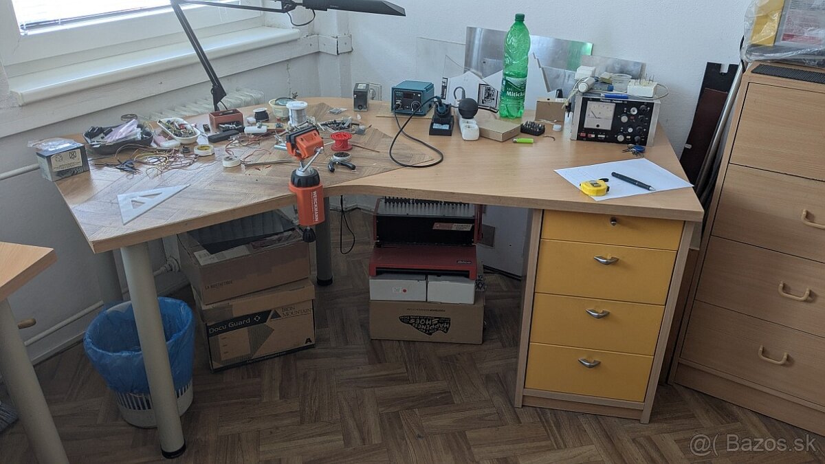 Pracovný stolík - 3