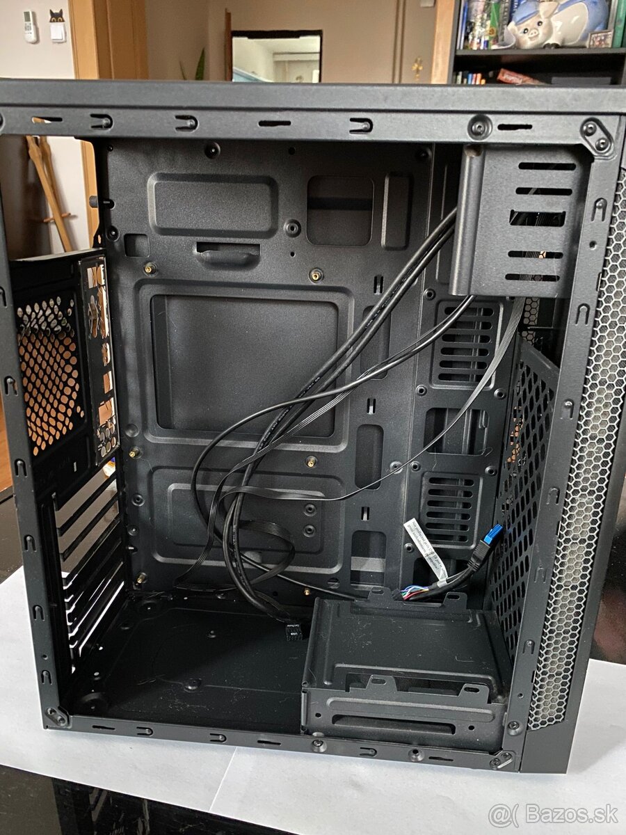 Pc skriňa - 3