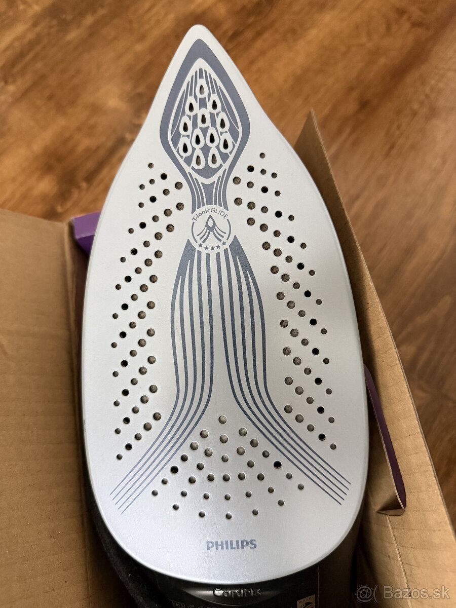 Predám žehličku Philips Azur 7500 Series 3200W - 3