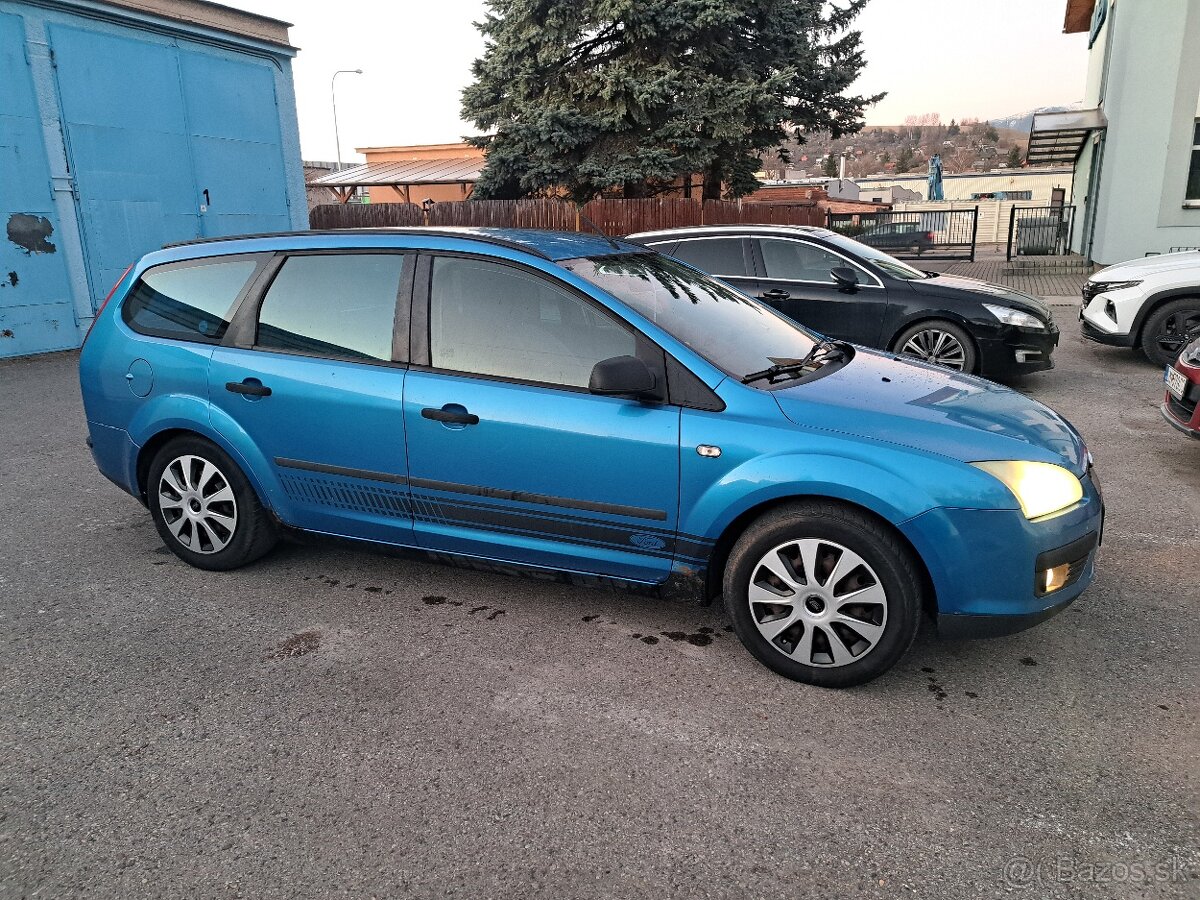 Ford Focus Combi Mk2 Ghia - 3