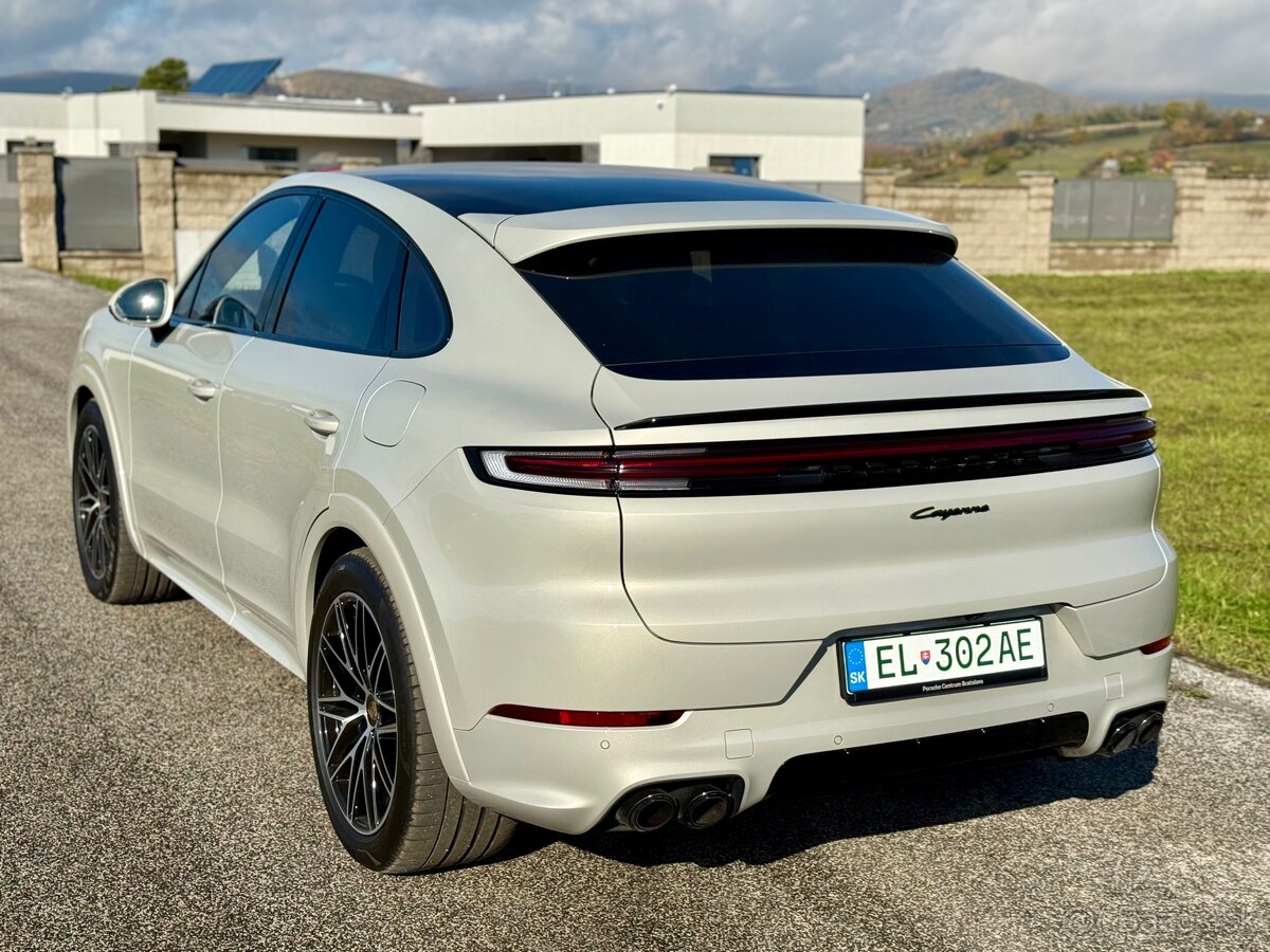 Porsche Cayenne Coupe E-Hybrid - 3