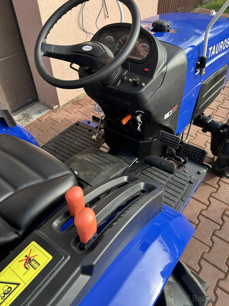 Predám malotraktor Tauros 4x4 40HP 4 valec motor - 3