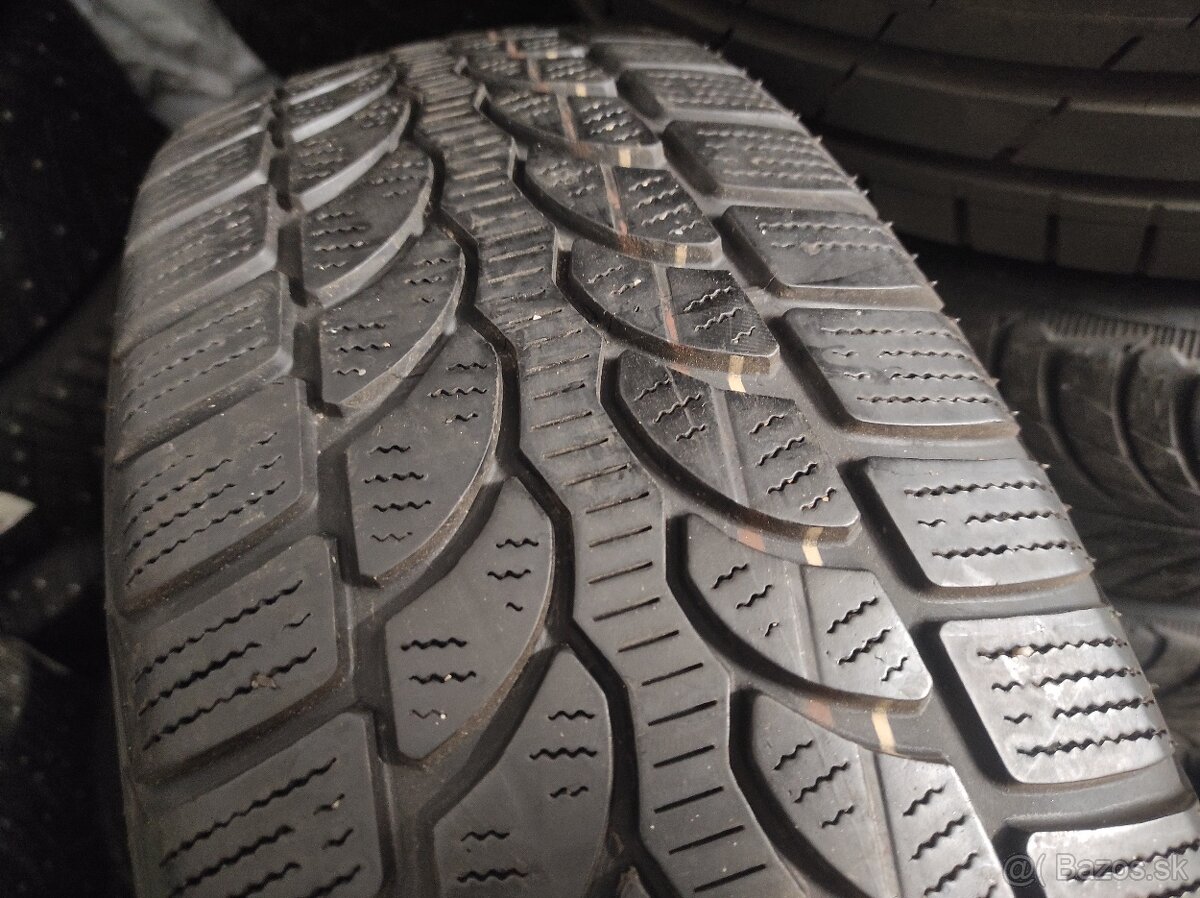 Zimná sada Audi Q3 16" 215/65 R16 - 3