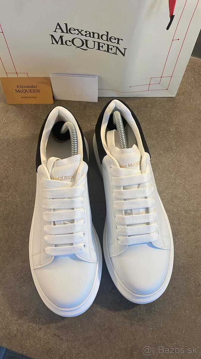 Alexander McQueen - 3