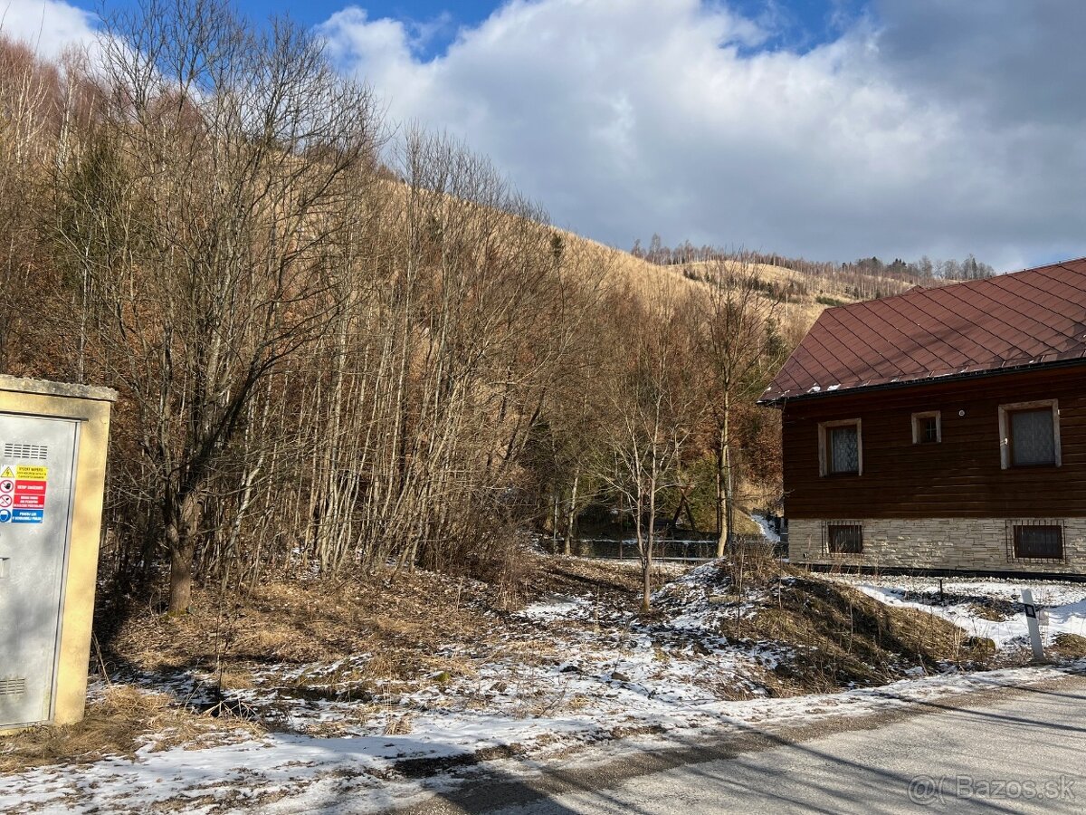 TRIOREALITY - Pozemok na predaj - 524 m2 - Oščadnica - 3