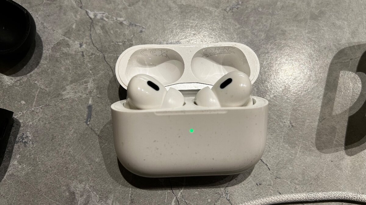 Apple AirPods Pro (2022) - 3