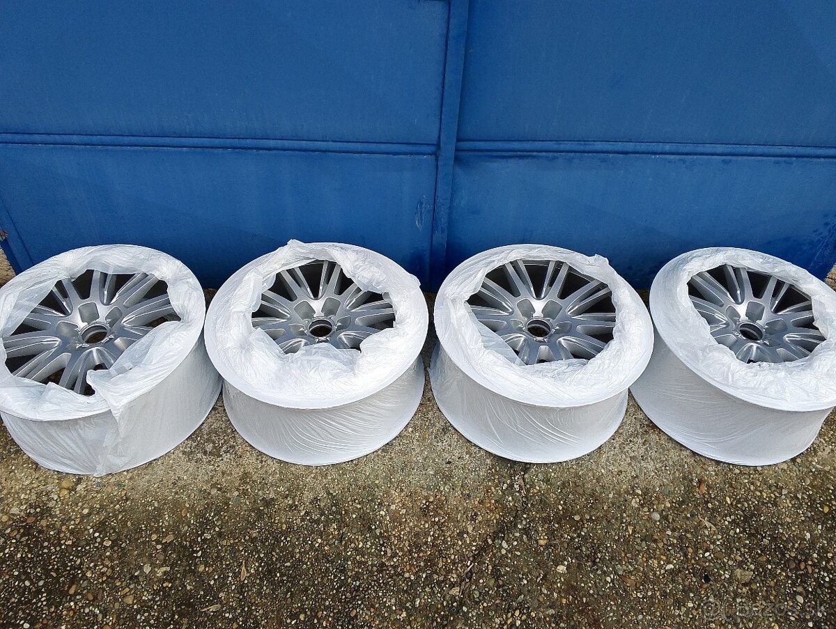 Predám elektróny AUDI R20 5x112 66,6mm - 3