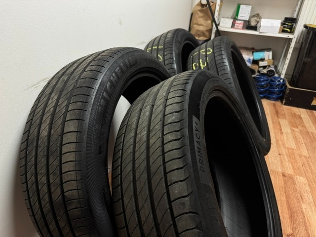 ⬇️ 235/45 R20 letné ⬇️ - 3