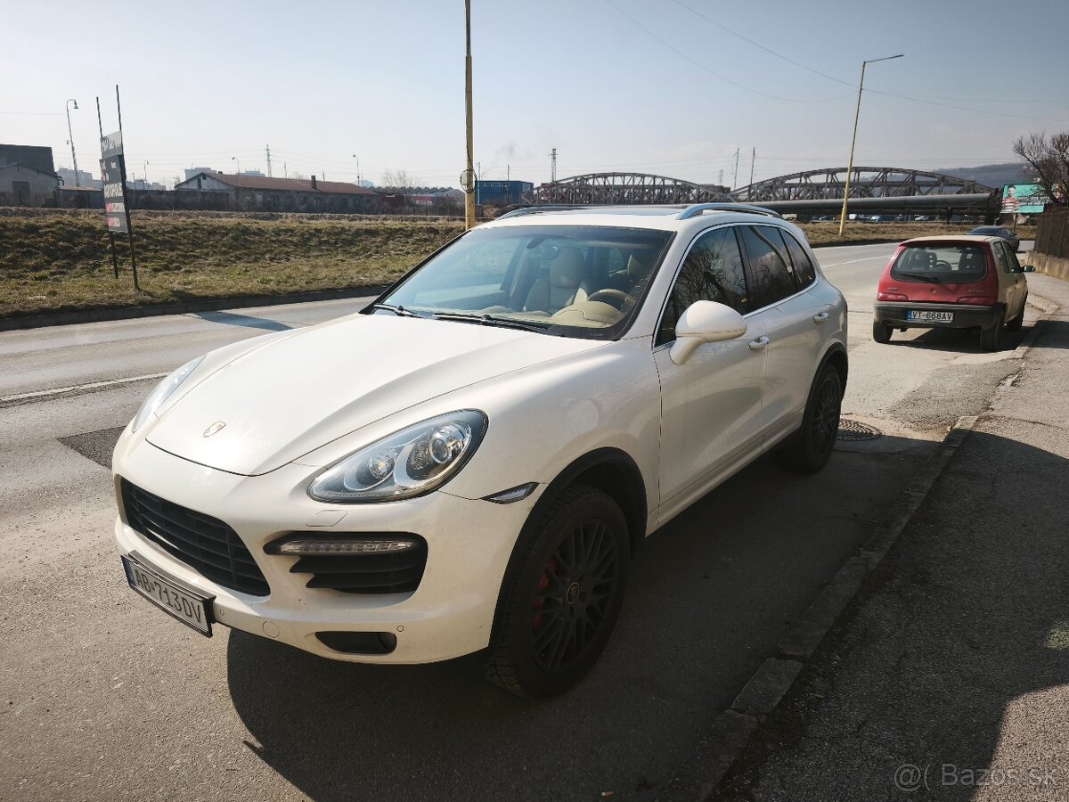 Porsche cayenne 4,8 V8 turbo - 3