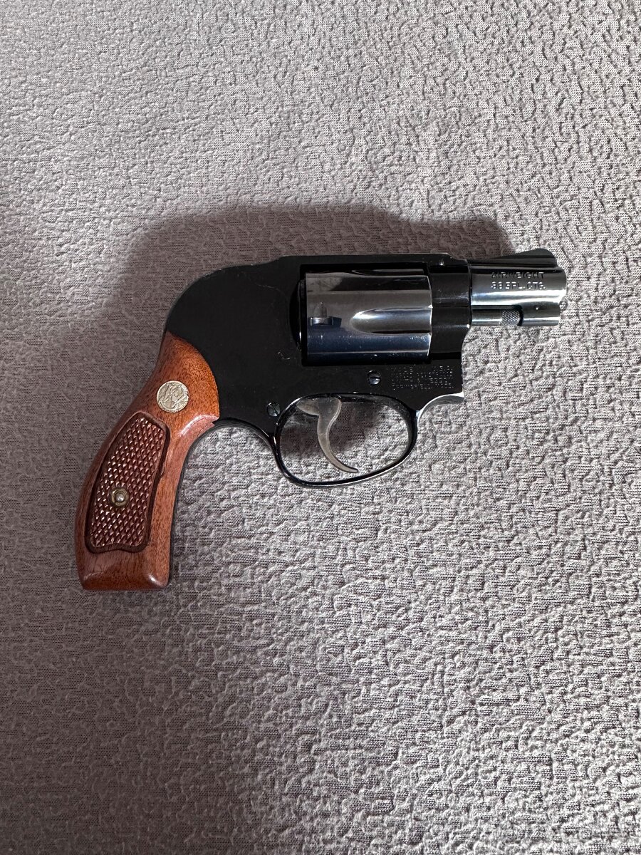 Smith & Wesson model 38 bodyguard - 3