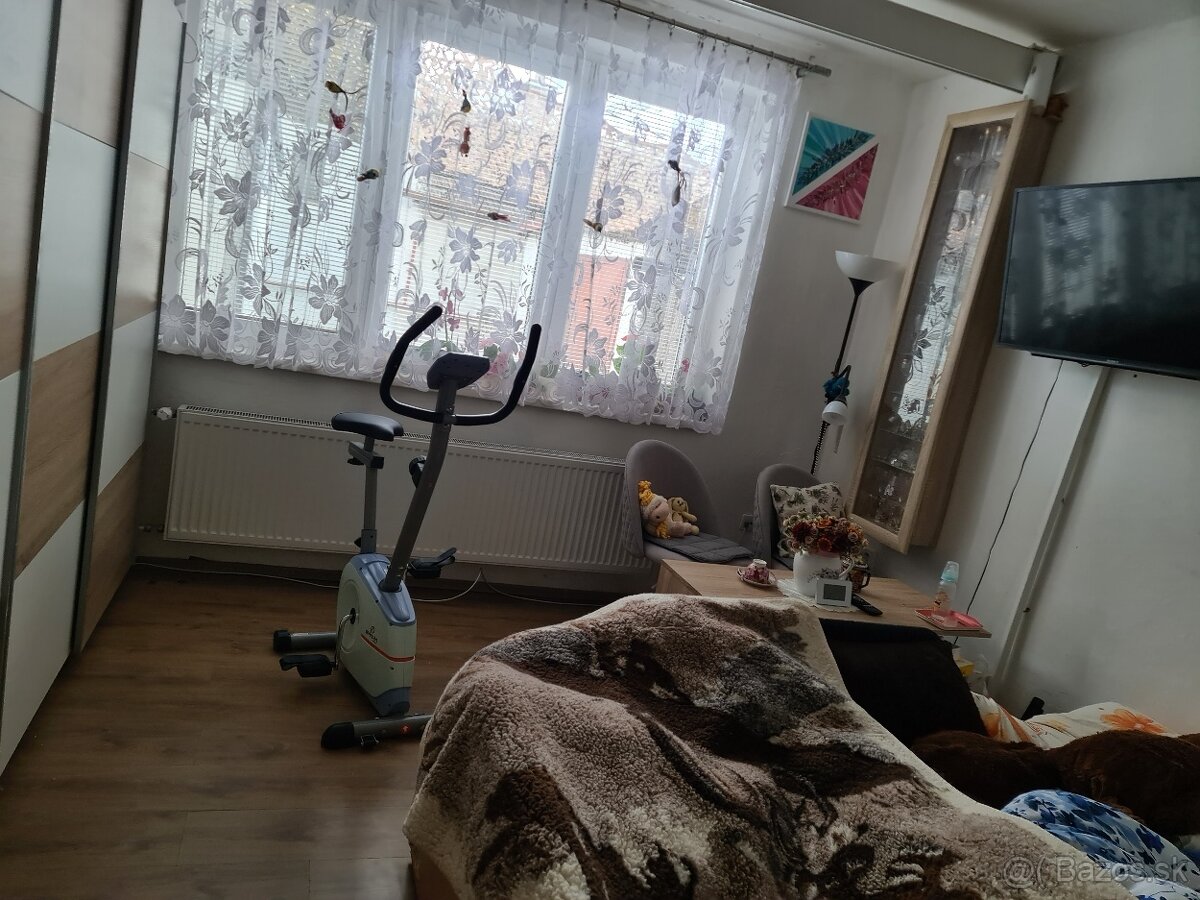 Predám 4 izb. rodinný dom - 3