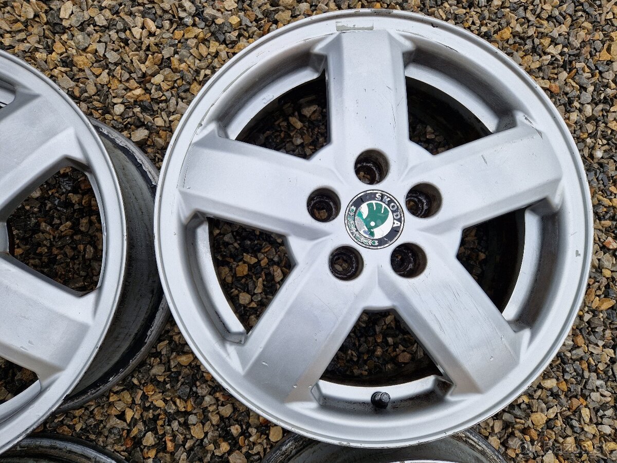 Skoda 5x100 R15 - 3