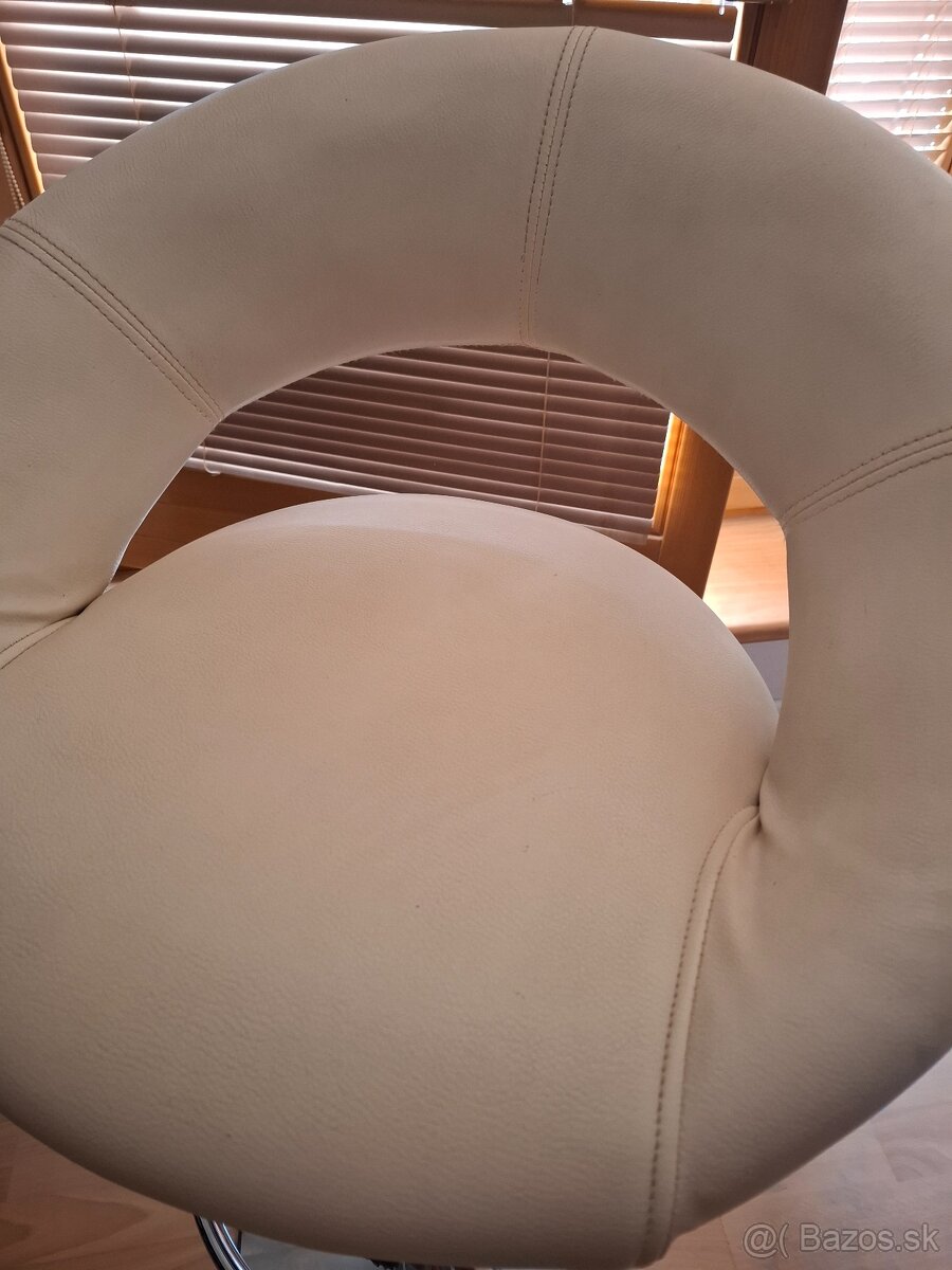 3 barové stoličky - 3