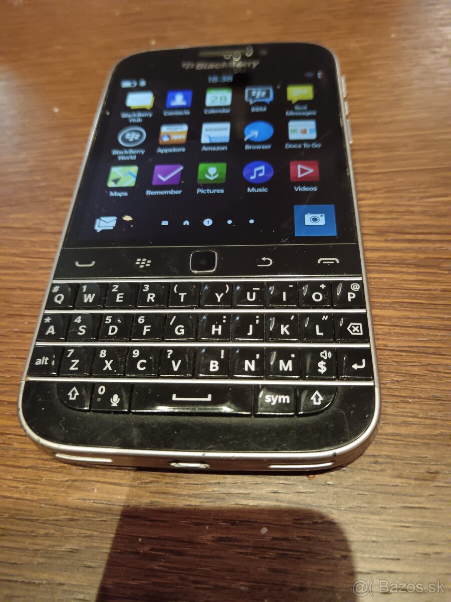 Predám blackberry classic - 3