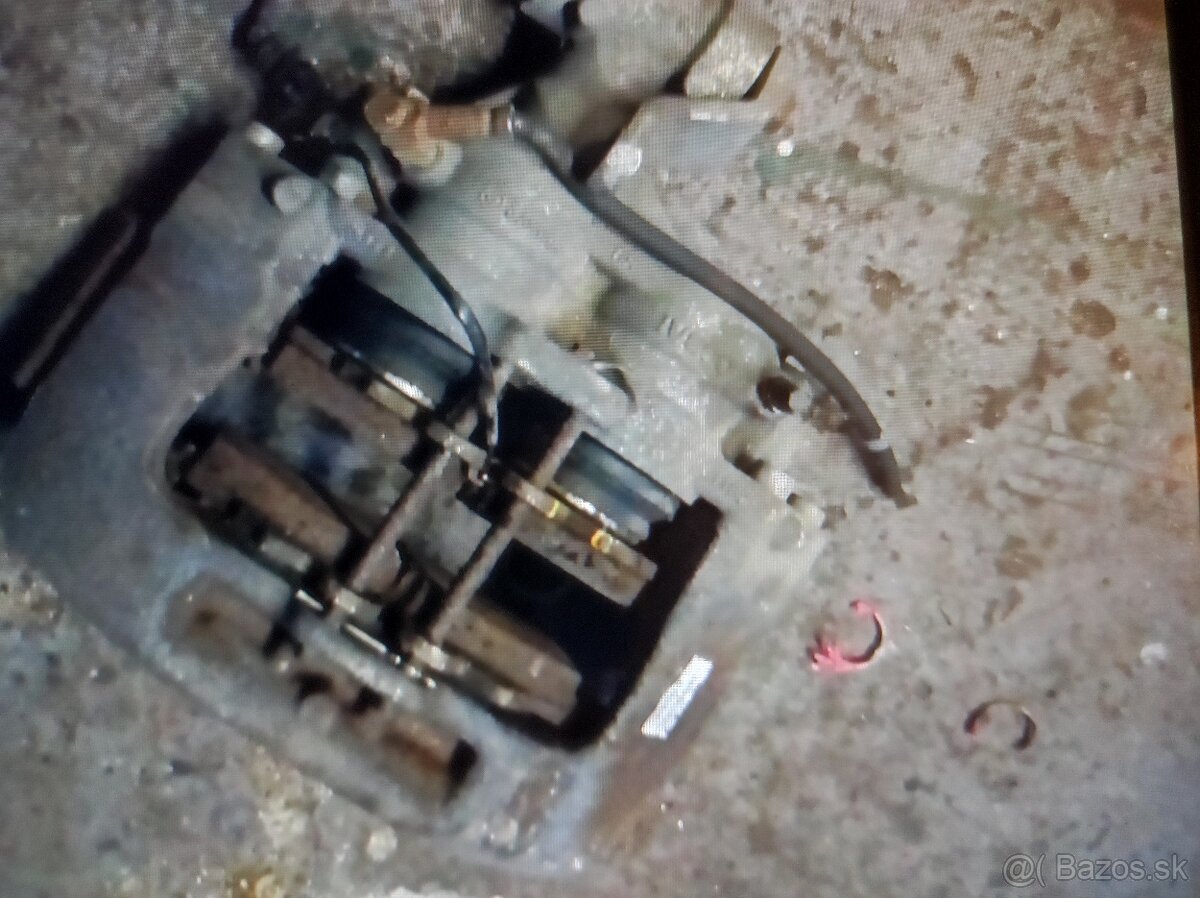 Iveco EuroCargo brzdové strmene - 3