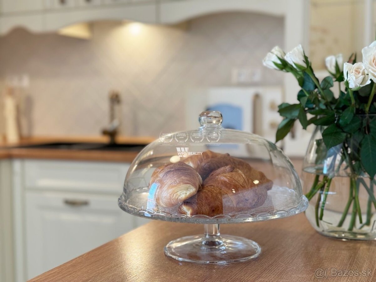 Na prenájom 3-izbový, zariadený byt v novej nádstavbe v KNM - 3