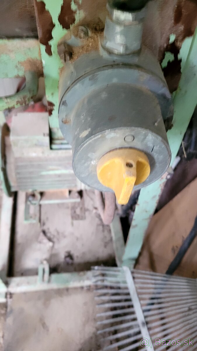 Kotucova pila na drevo - cirkularka - 3