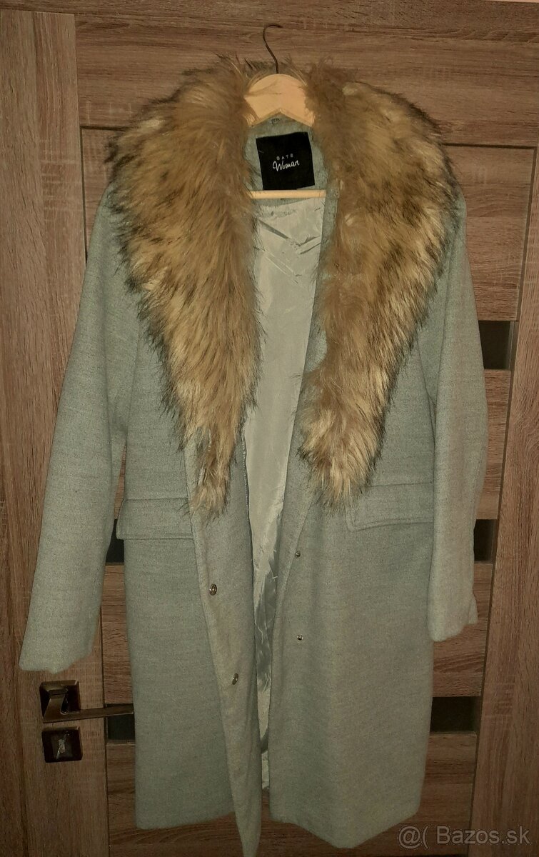 Elegantný dámsky kabát s kožušinou - 3