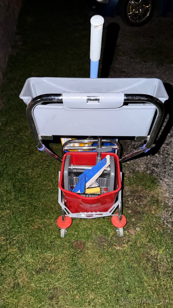 Upratovací vozík - 3