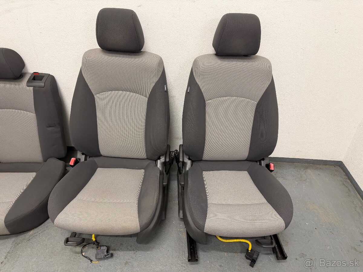 Chevrolet Cruze LT Sedan Sedacky - interiér - 3