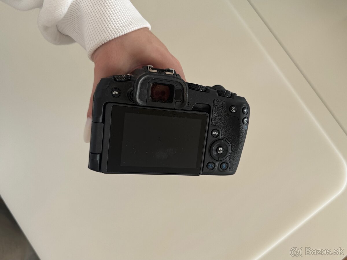 Canon EOS RP - 3
