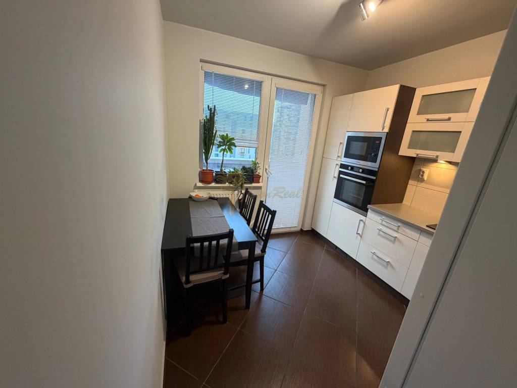 4-izb. byt, Wolkrova, Petržalka, 7.p./8 - 3