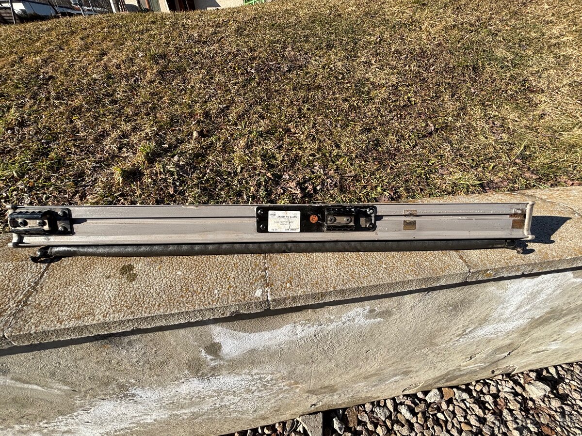 Roleta kufra Volvo v50 - 3