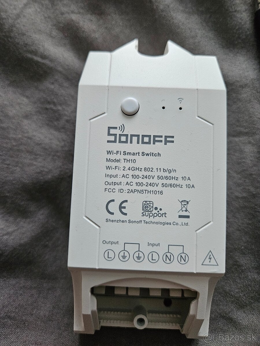 Sonoff TH10 (10A) WiFi Spínač s Meraním Teploty a Vlhkosti - 3