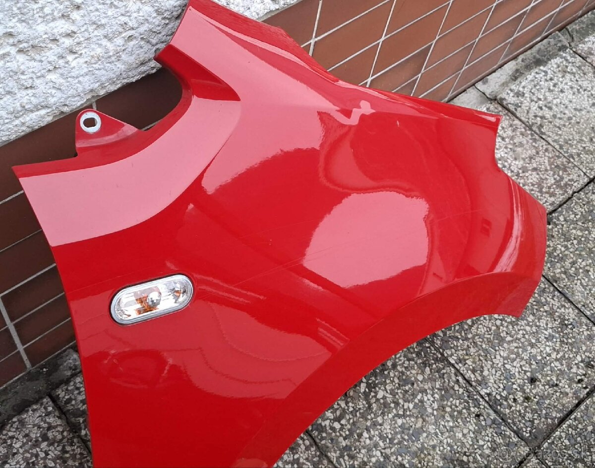 Predný pravý blatník Škoda Citigo 2011+ LY3D červená - 3