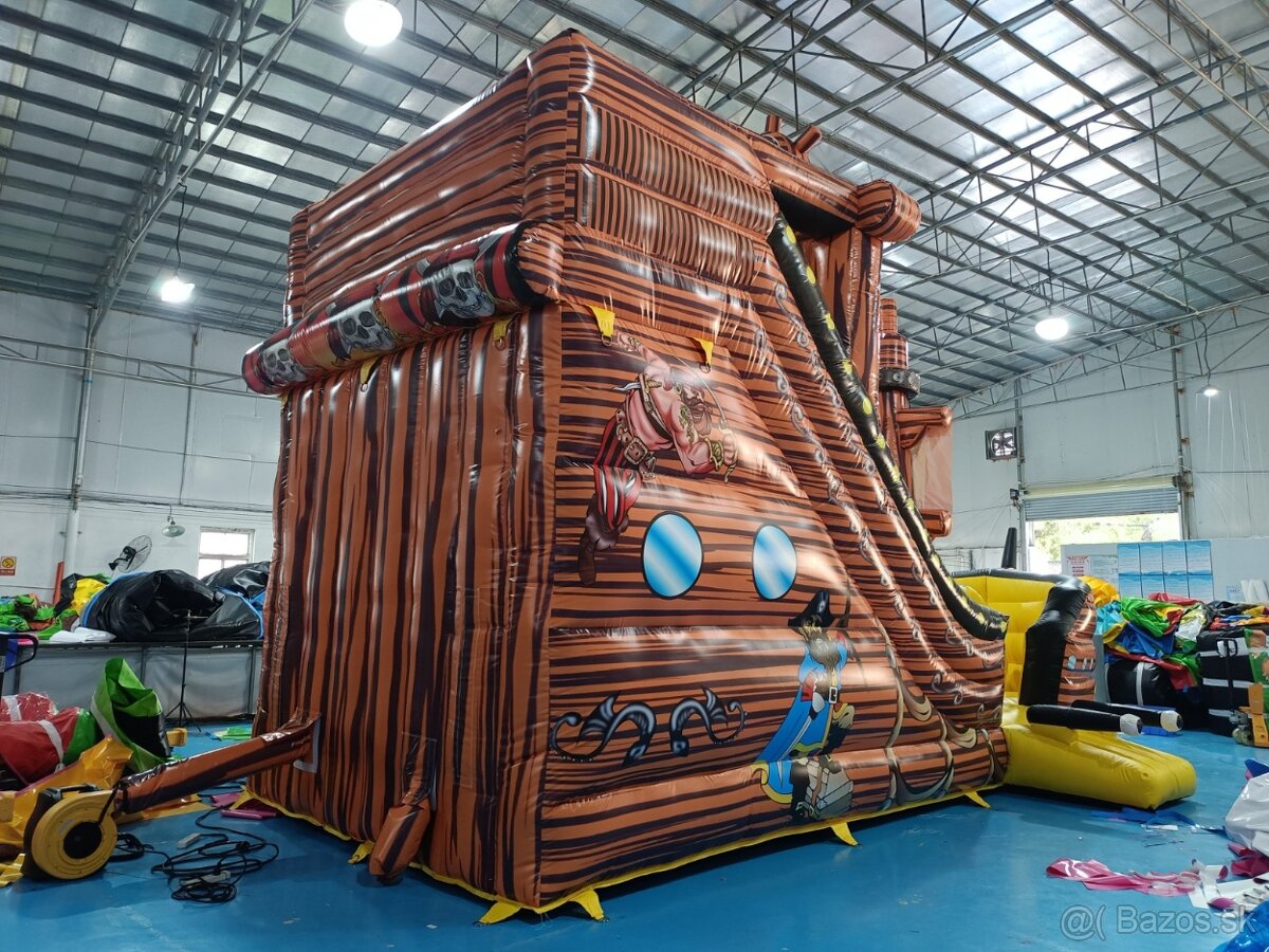 Skakaci hrad pirátska loď - 3