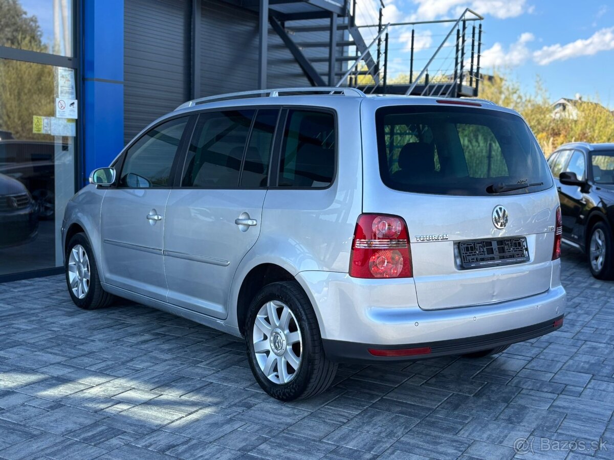 Volkswagen Touran 1.9 TDI DPF Highline 2007 262000km - 3