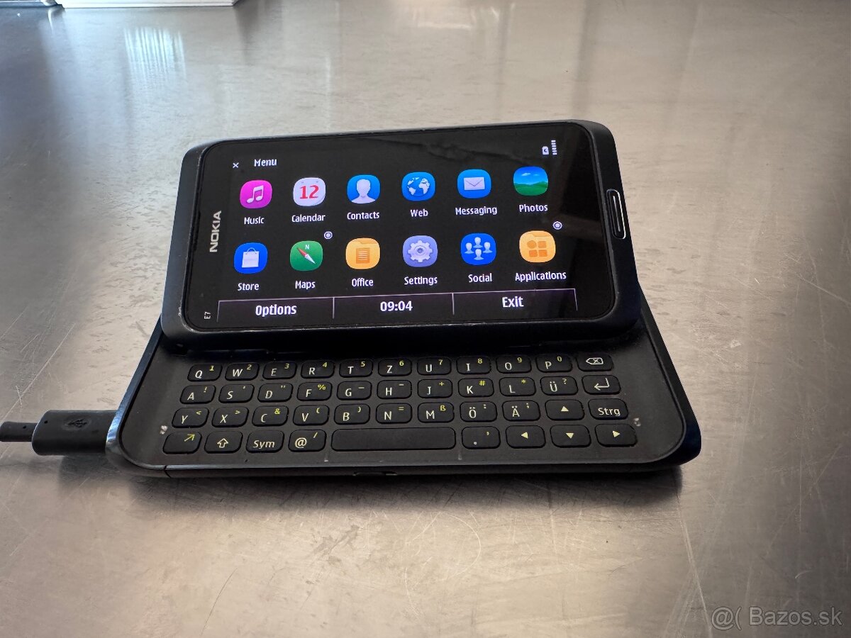 Nokia E7 - 3