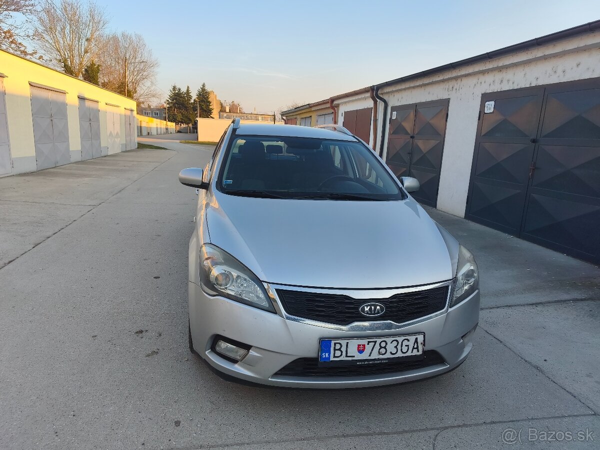 Kia Ceed - 3