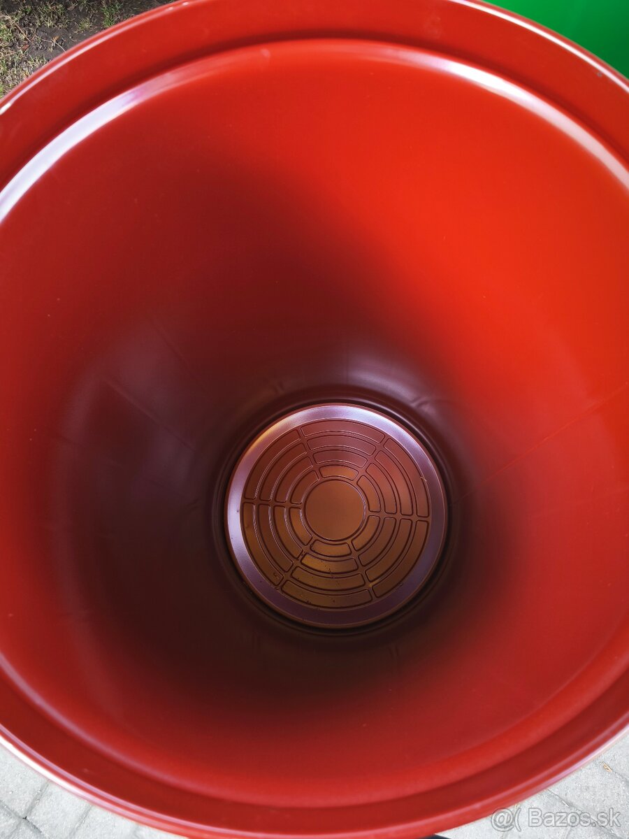 Plechové sudy 200L - 3