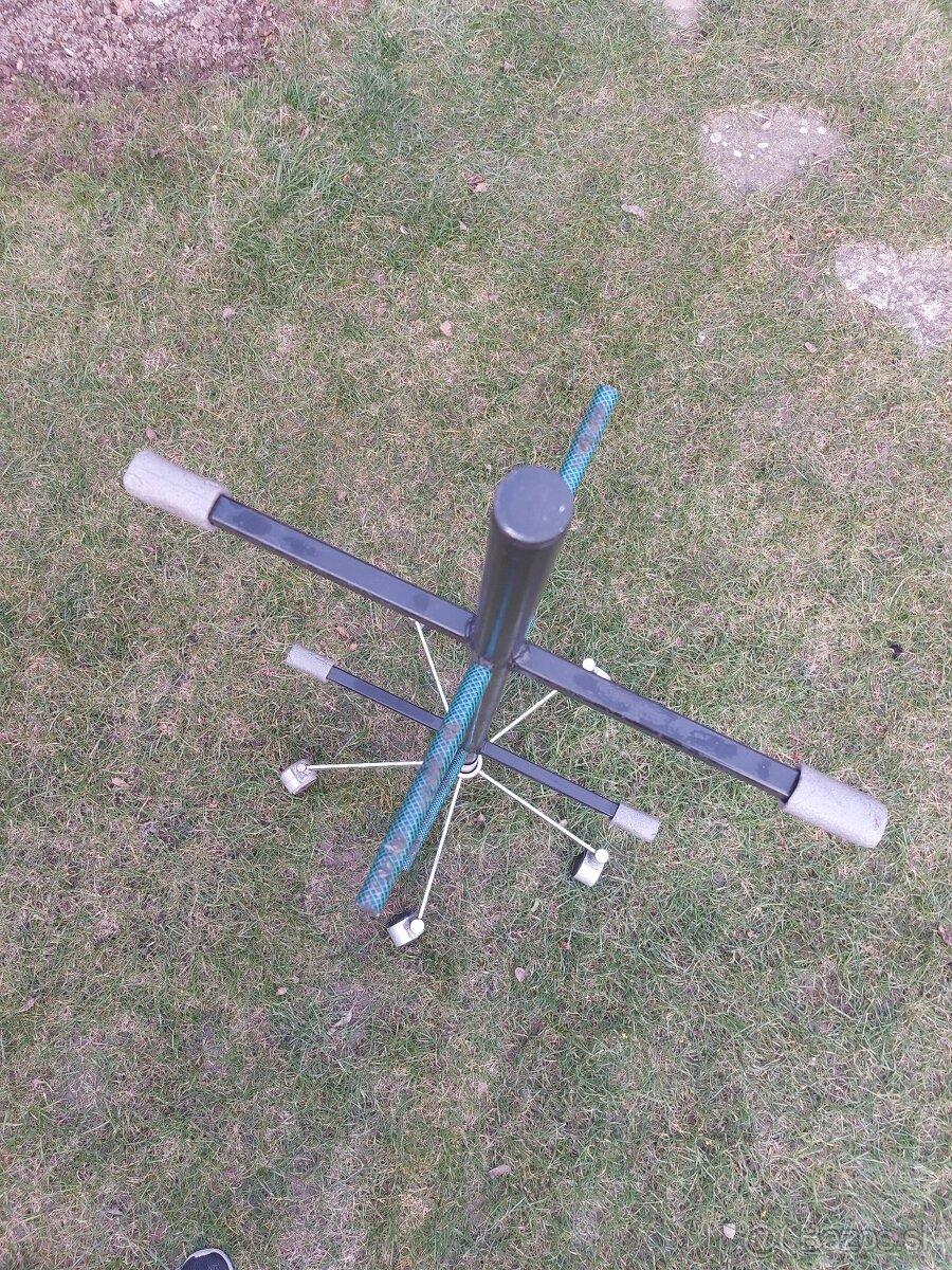 Pojazdný stojan na pneumatiky - 3