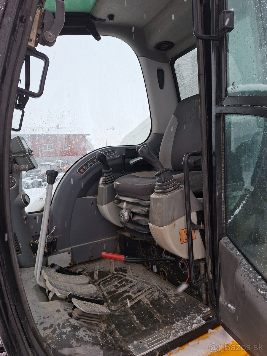 PREDAM OTOCNY BAGER,JCB 8080 ROK 2007 - 3