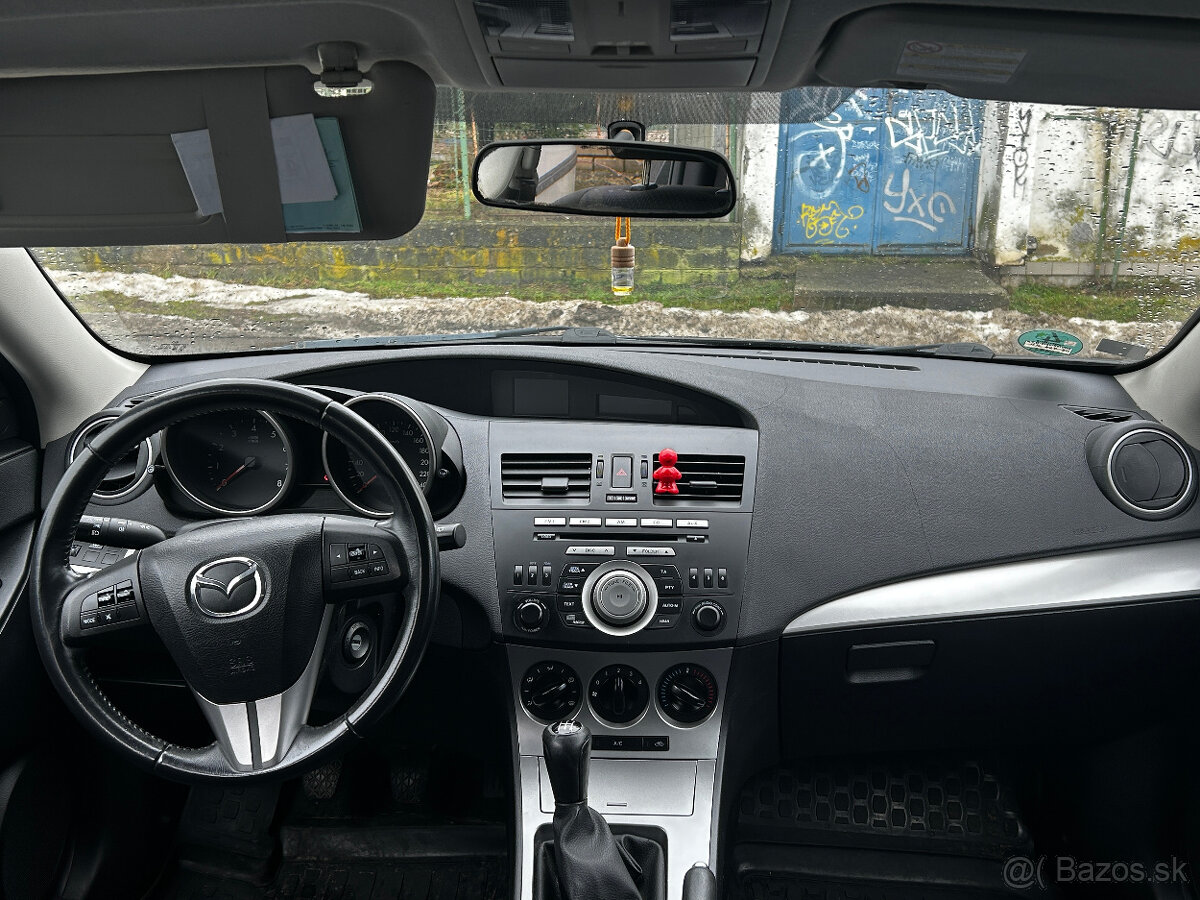 MAZDA 3 hatchback - 3