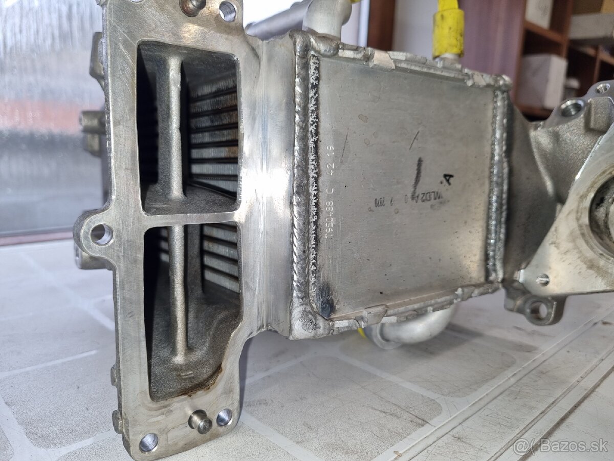 Sacie potrubie 2.0 BiTdi CUAA 03N129766C - 3