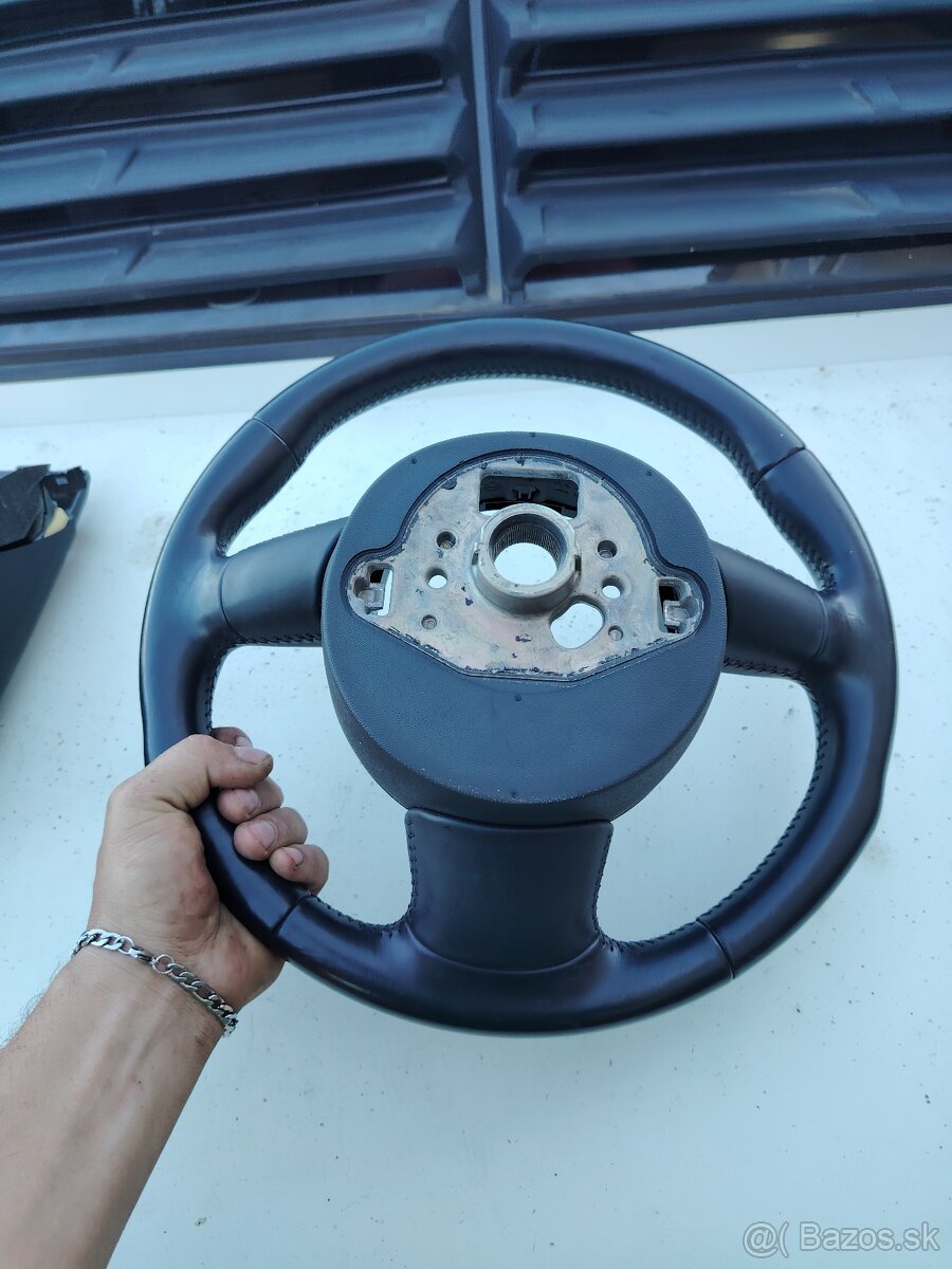 Predám náhradné diely audi a4 b8.5 facelift - 3