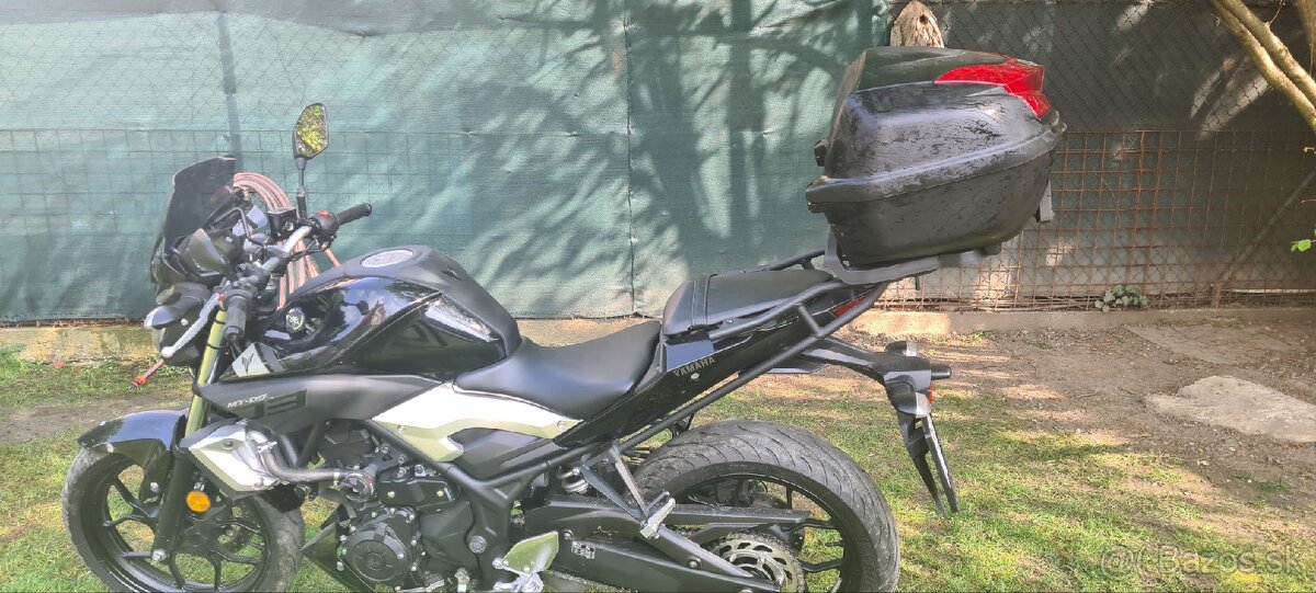 YAMAHA MT03 - 3