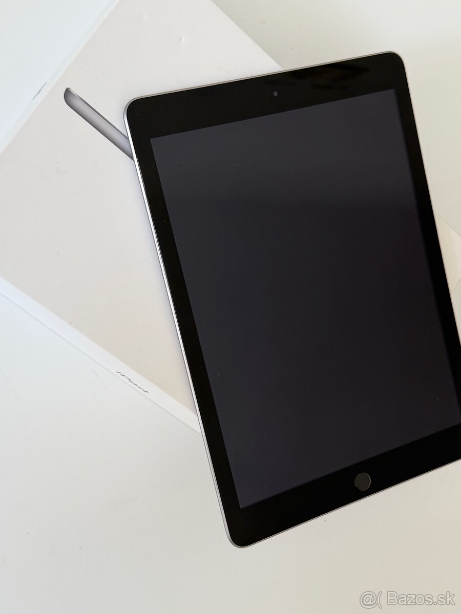 iPad 5th GEN - 3