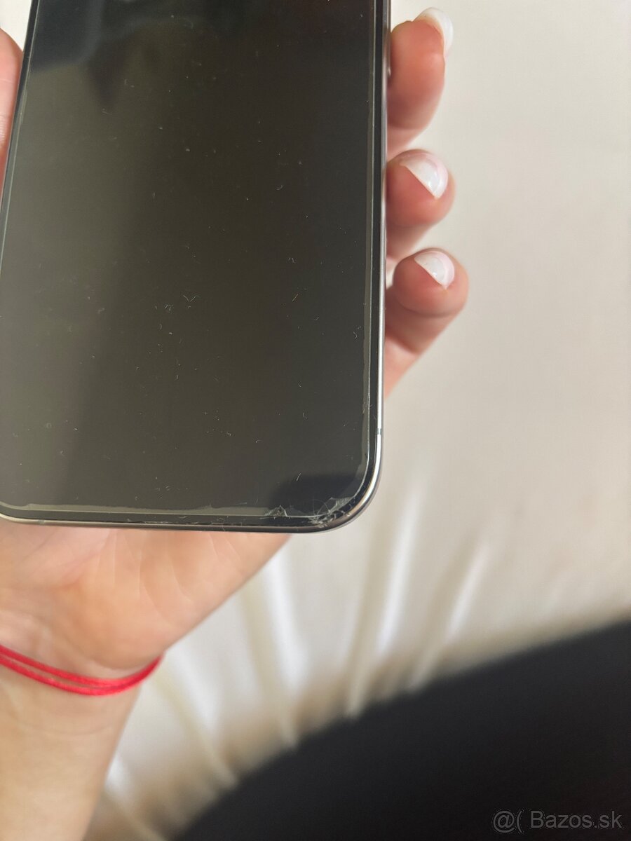 Apple iPhone 15 Pro - 3
