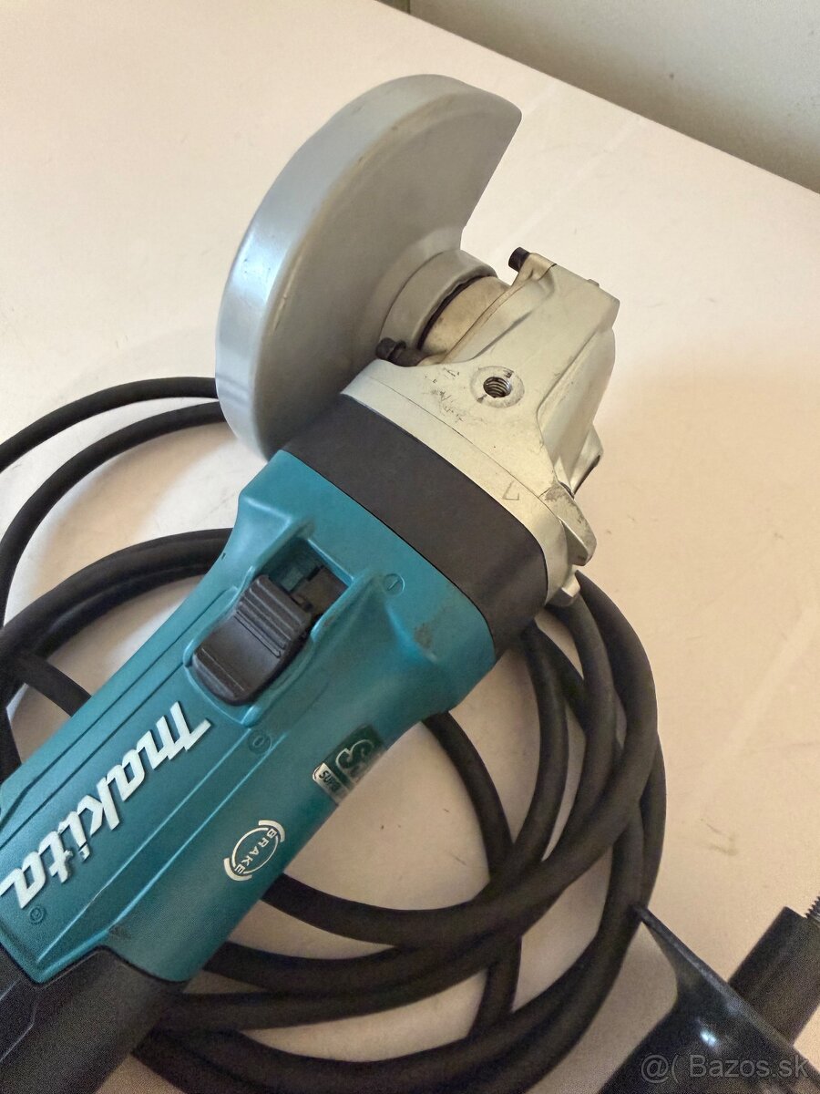 Makita GA5091 - 3