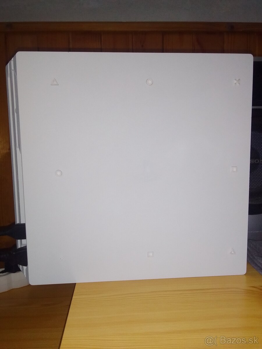 Playstation 4 Pro 1TB - 3