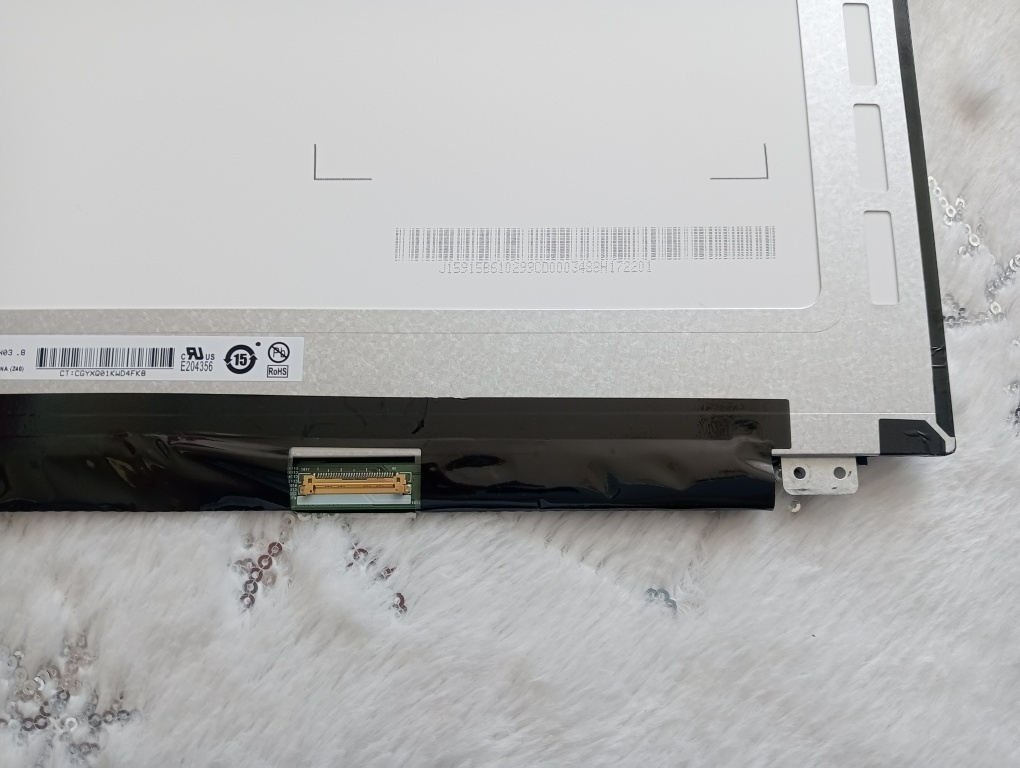 predám 15.6" LED SLIM displej 30pin eDP -- B156HTN03 - 3