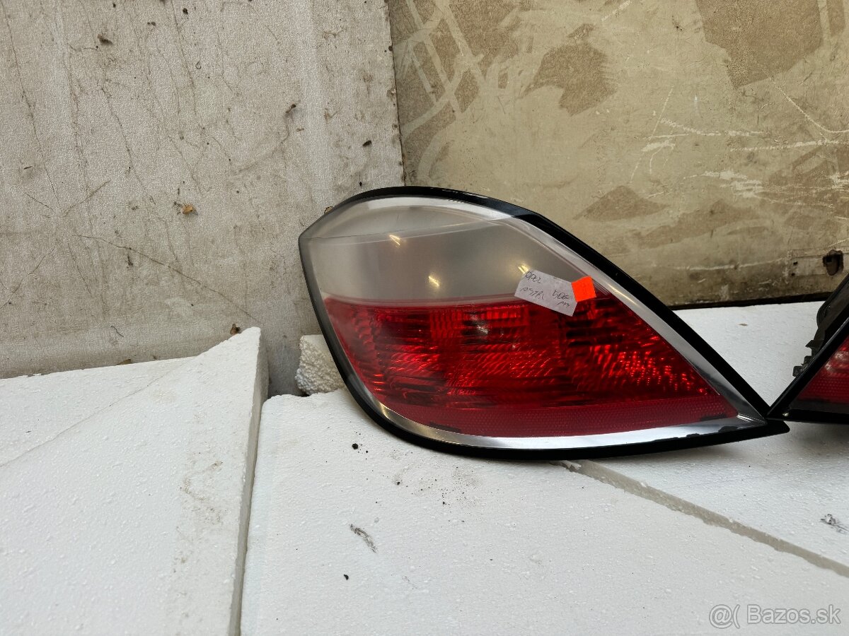Opel astra H zadne svetla - 3