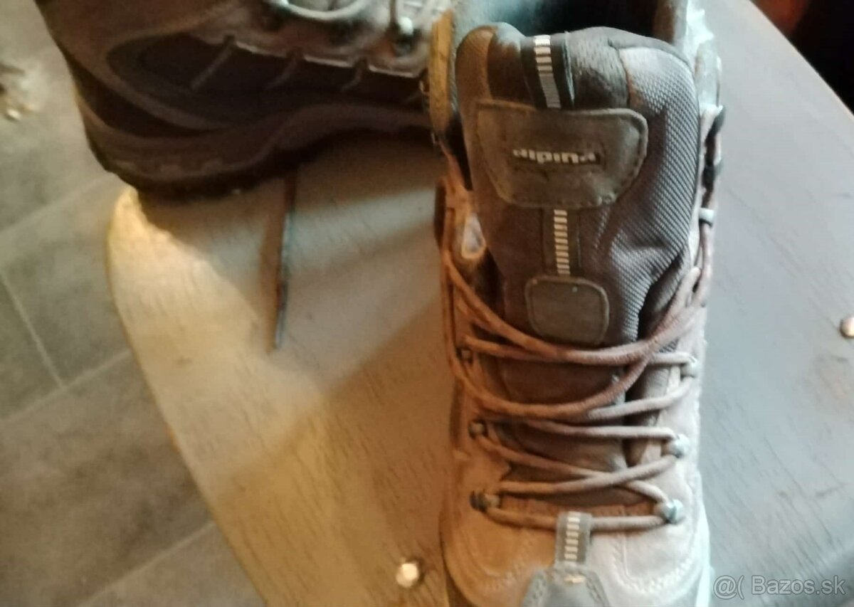 Predám orginálne ALAPINA 46ka - 3