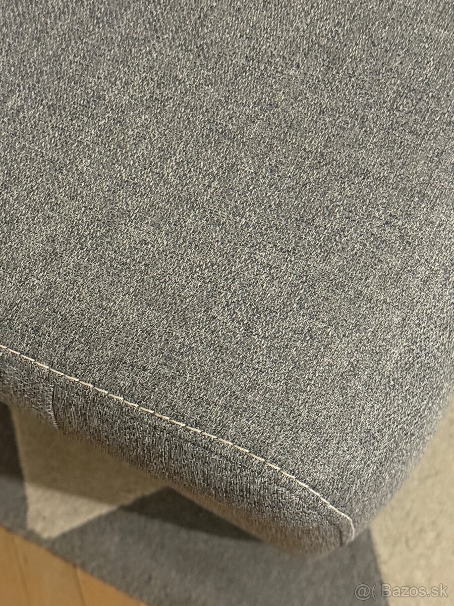 Rozkladacie pohovka v sivej farbe - 3