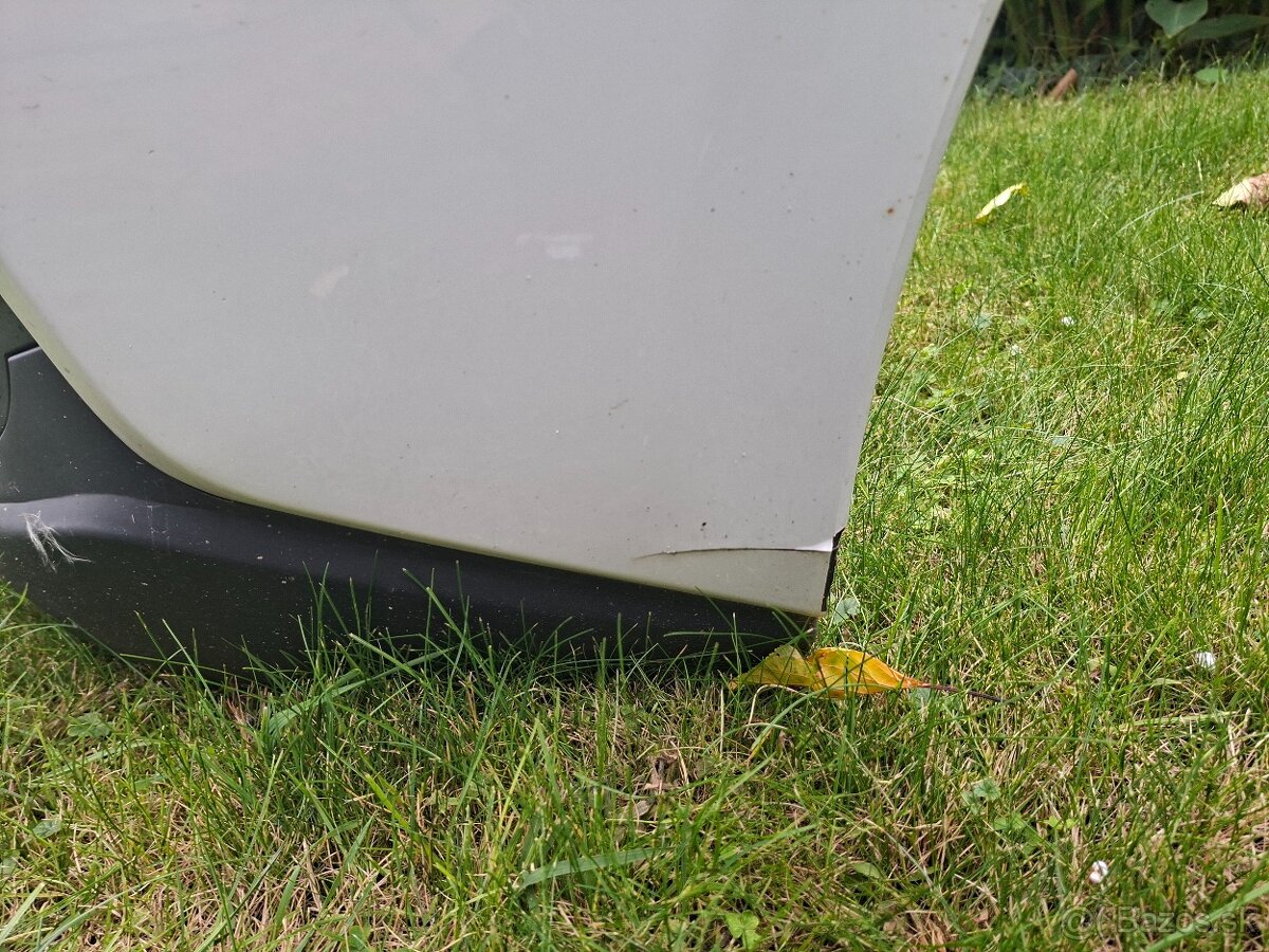 Predám predný nárazník na Fiat Talento - 3